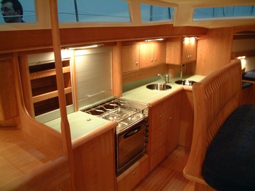 Pantry, Kirsche seidenmatt lackiert